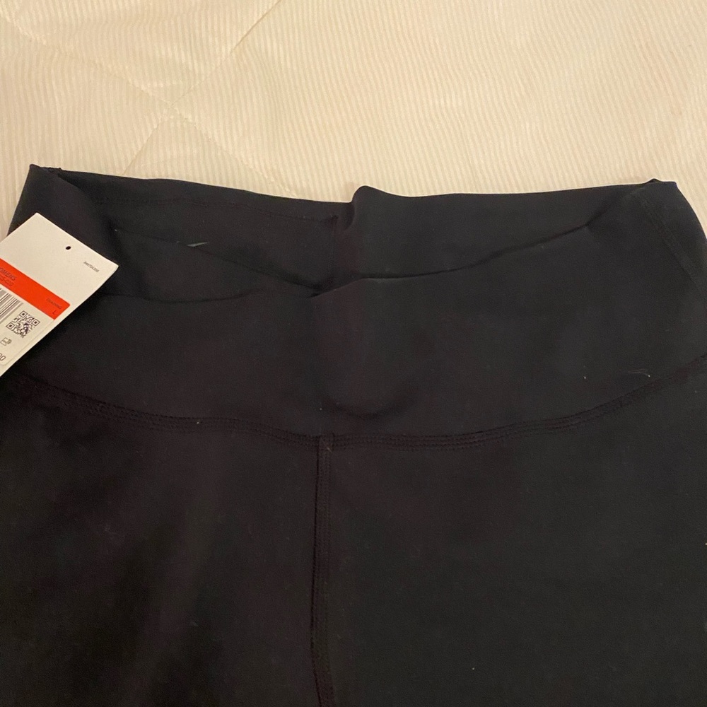 New NIKE Yoga tight Size L Black